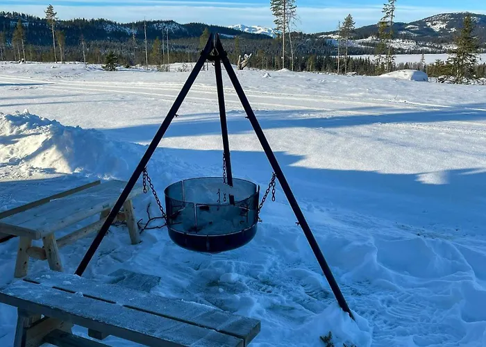 With A View And Close To Jotunheimen Feriehus Heggenes